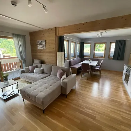 Koenigsjodler Lodge, Dienten, Mountain *
